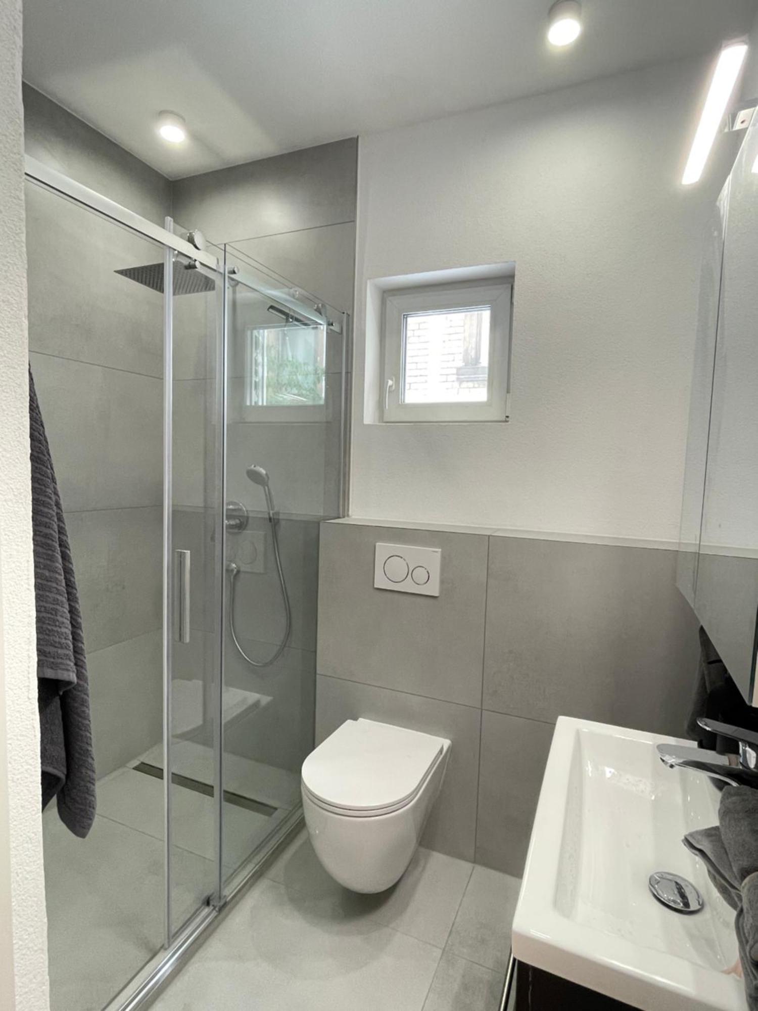 Modernes Apartment Im Zentrum Von Карлсруе Екстериор снимка